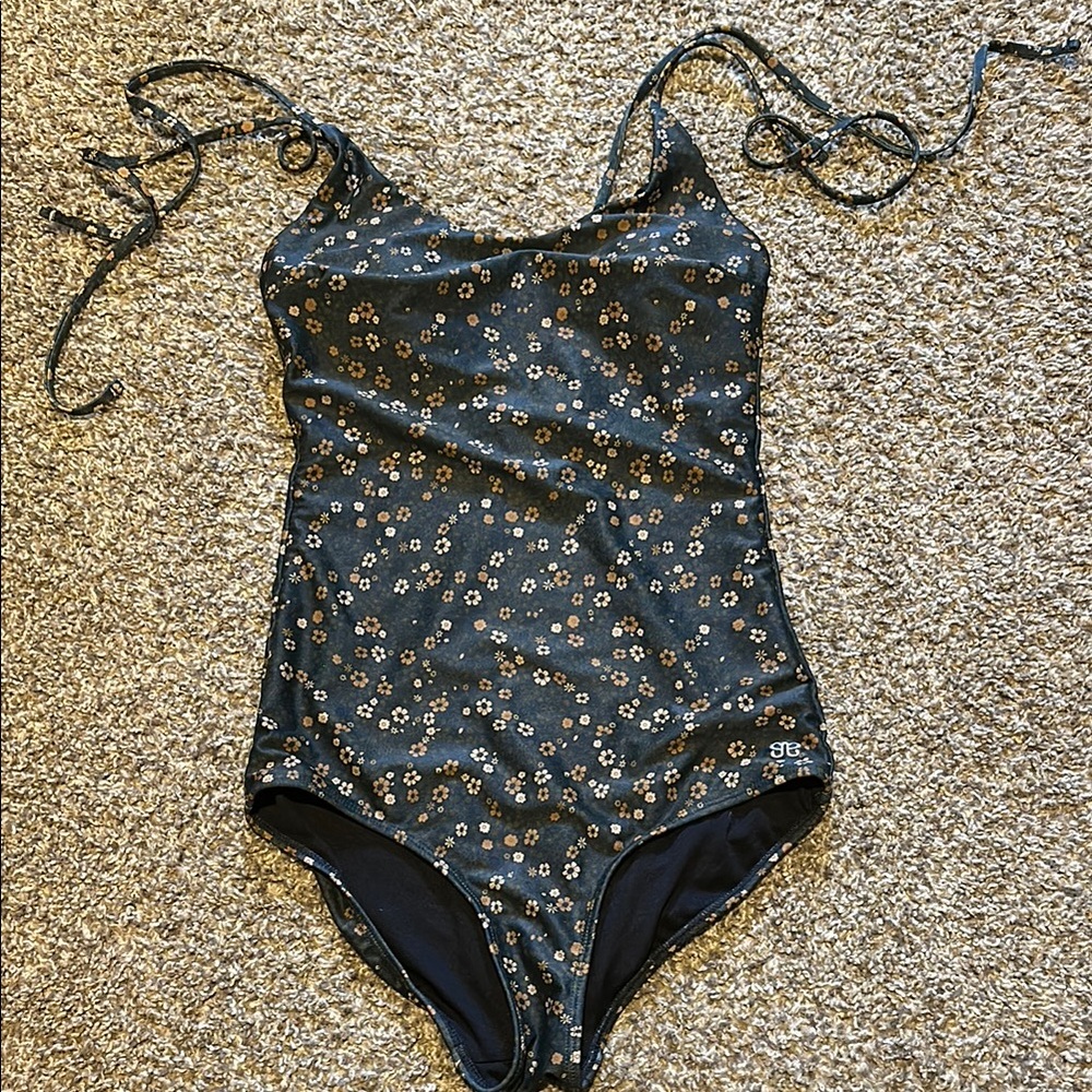 Albion Fit Floral Print Swimsuit